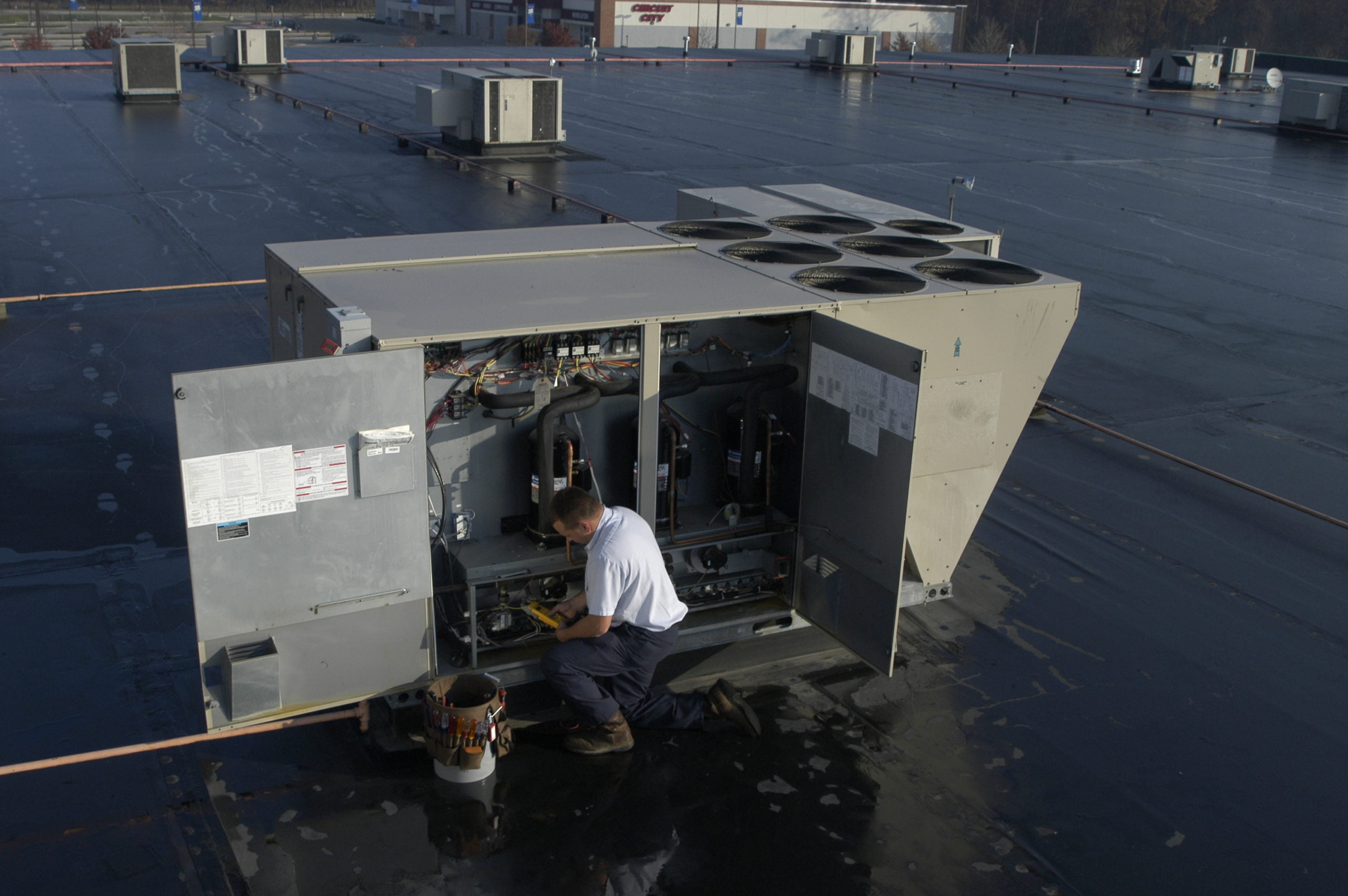 Spring HVAC Preparation: Maintaining Healthy Air in Commercial Buildings